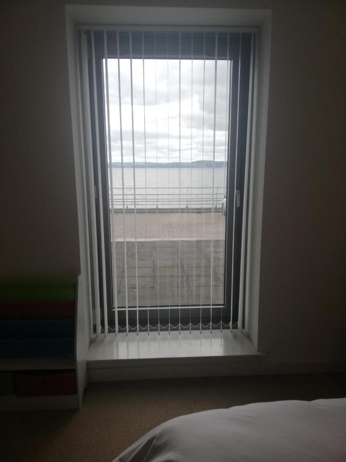 Stunning Waterfront Western Harbour Apartment 爱丁堡 外观 照片